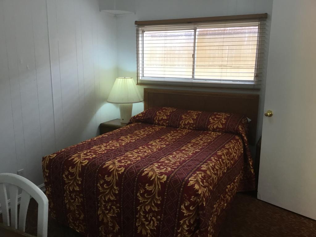 Ski'S Western Motel Great Falls Luaran gambar